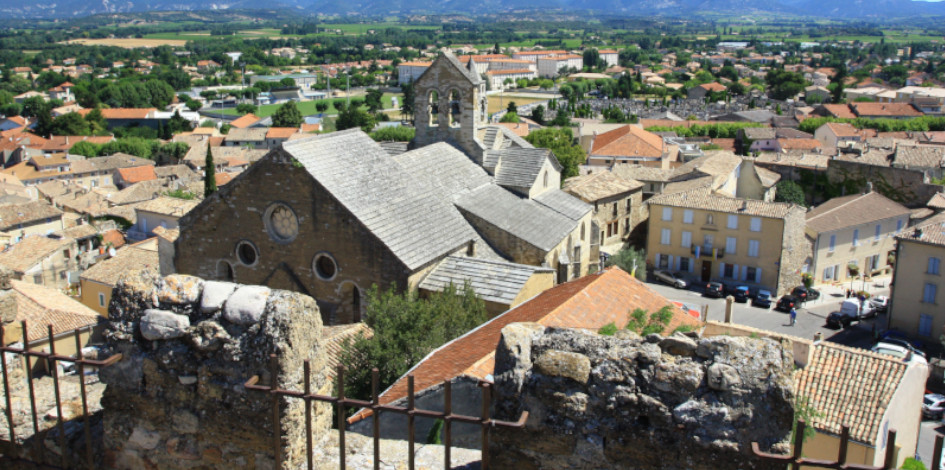 Kerk van Notre-Dame-de-Nazareth in Valréas